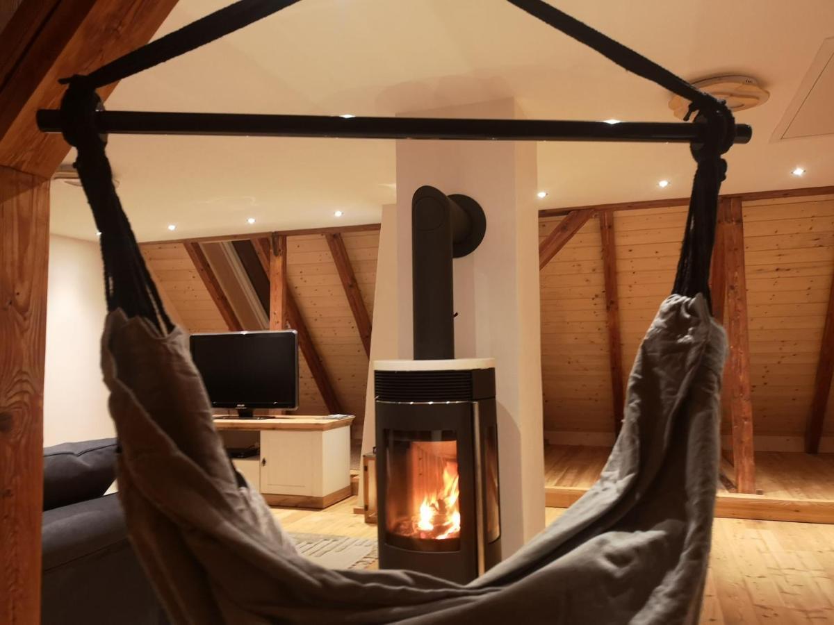 Ruhig Gelegene, Top Moderne Ferienwohnung - Hot Tub Und Sauna Gegen Aufpreis Neuhaus an Der Eger Екстериор снимка