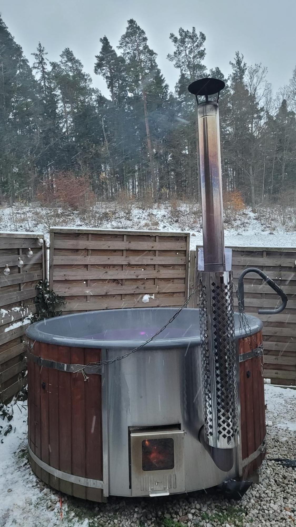 Ruhig Gelegene, Top Moderne Ferienwohnung - Hot Tub Und Sauna Gegen Aufpreis Neuhaus an Der Eger Екстериор снимка
